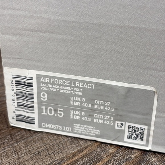 Nike Air Force 1 React Sail | Barely Volt | Ghost Green Black DM0573-101 Size 9 - Picture 11 of 12